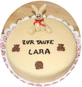 Taufe-Lara-klein